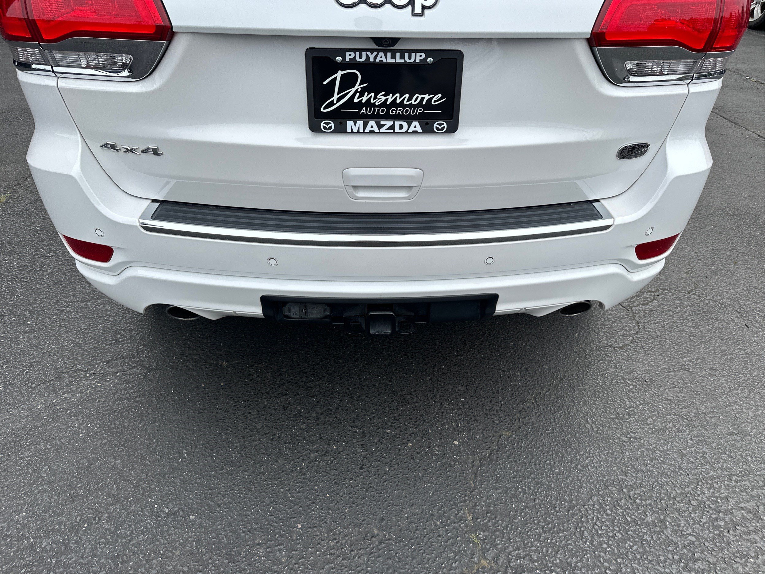 Used 2019 Jeep Grand Cherokee Overland w/ Interior Metal Package AWD/4WD image 26