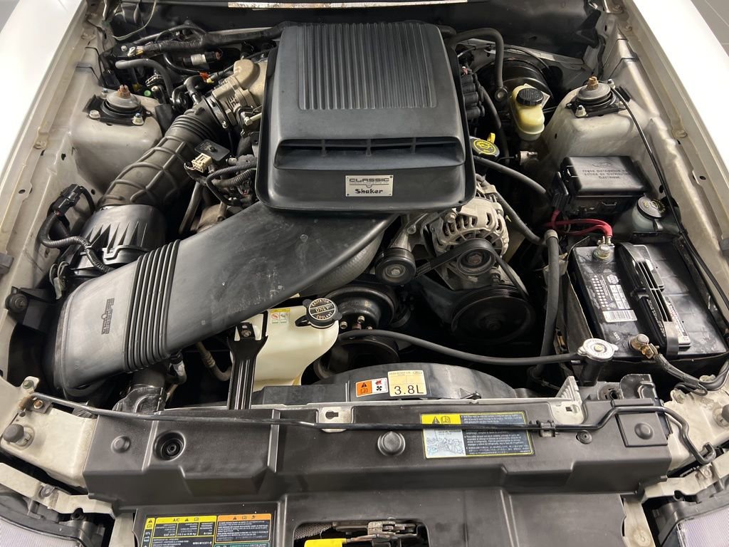 Used 2001 Ford Mustang Coupe image 25