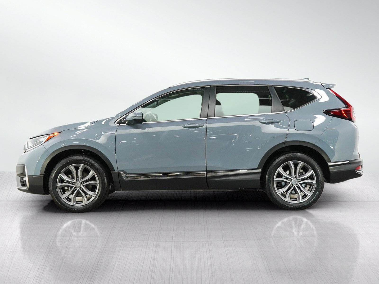 Used 2021 Honda CR-V Touring image 2