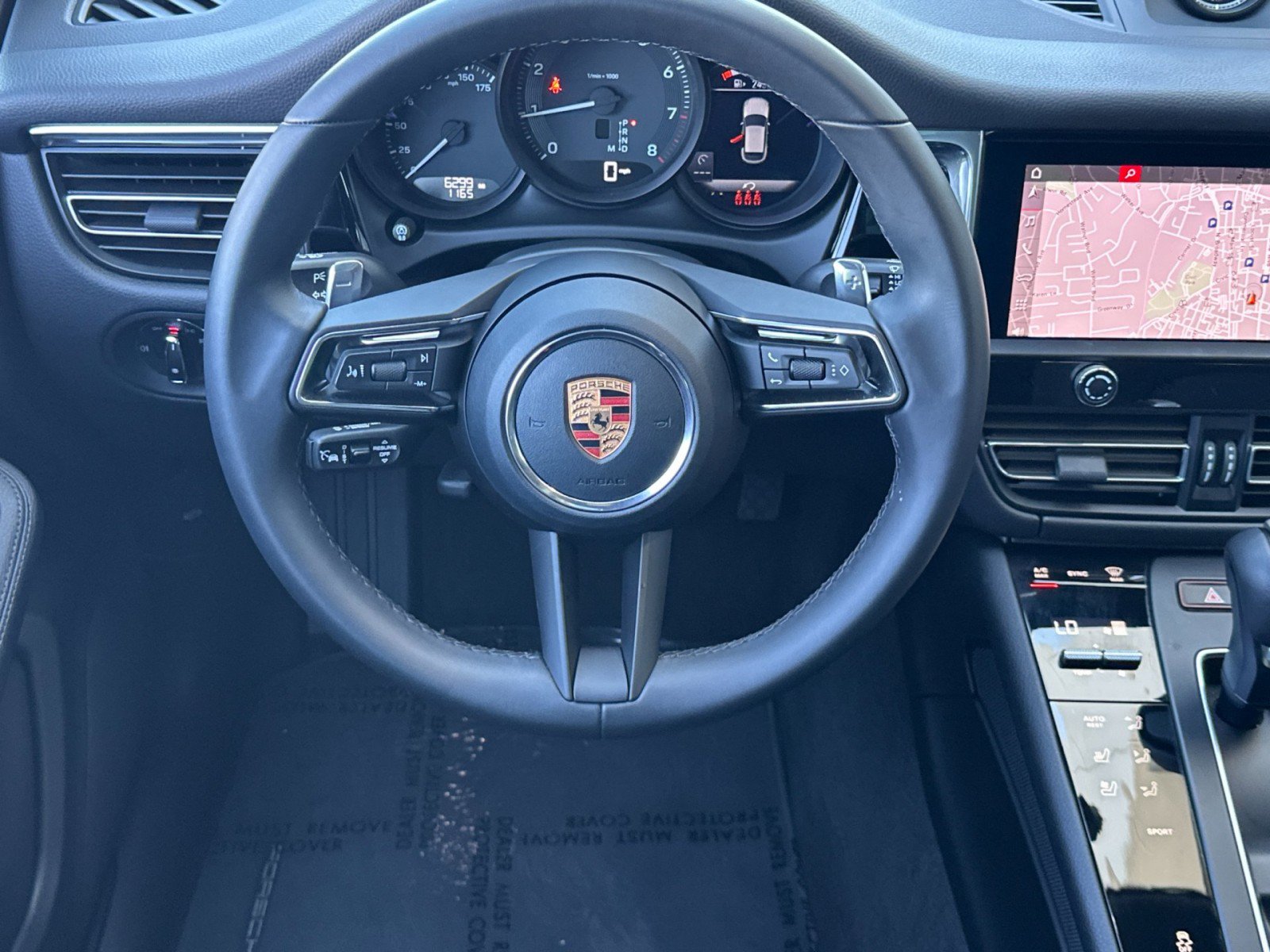 Certified 2026 Porsche Macan AWD/4WD image 13