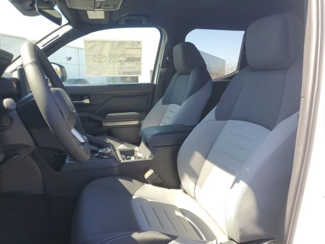 Used 2025 Toyota Tacoma TRD Off-Road image 11