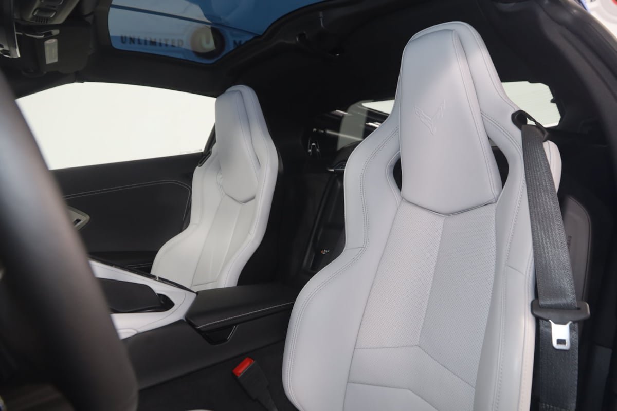 Used 2025 Chevrolet Corvette E-Ray AWD/4WD image 34
