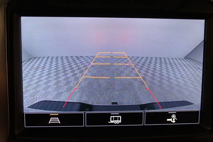 Used 2021 Chevrolet Silverado 2500 LTZ w/ LTZ Convenience Package image 4