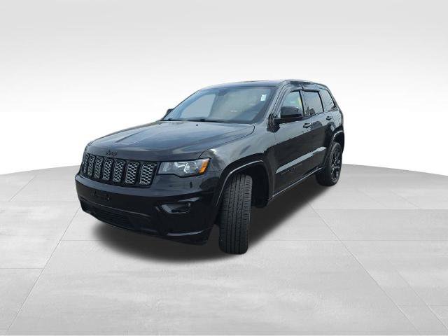 Used 2018 Jeep Grand Cherokee Altitude image 4