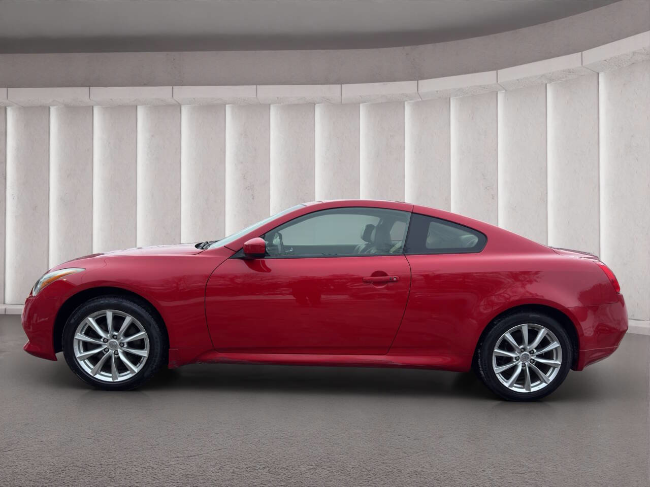 Used 2013 INFINITI G37 x Coupe w/ Premium Pkg image 2