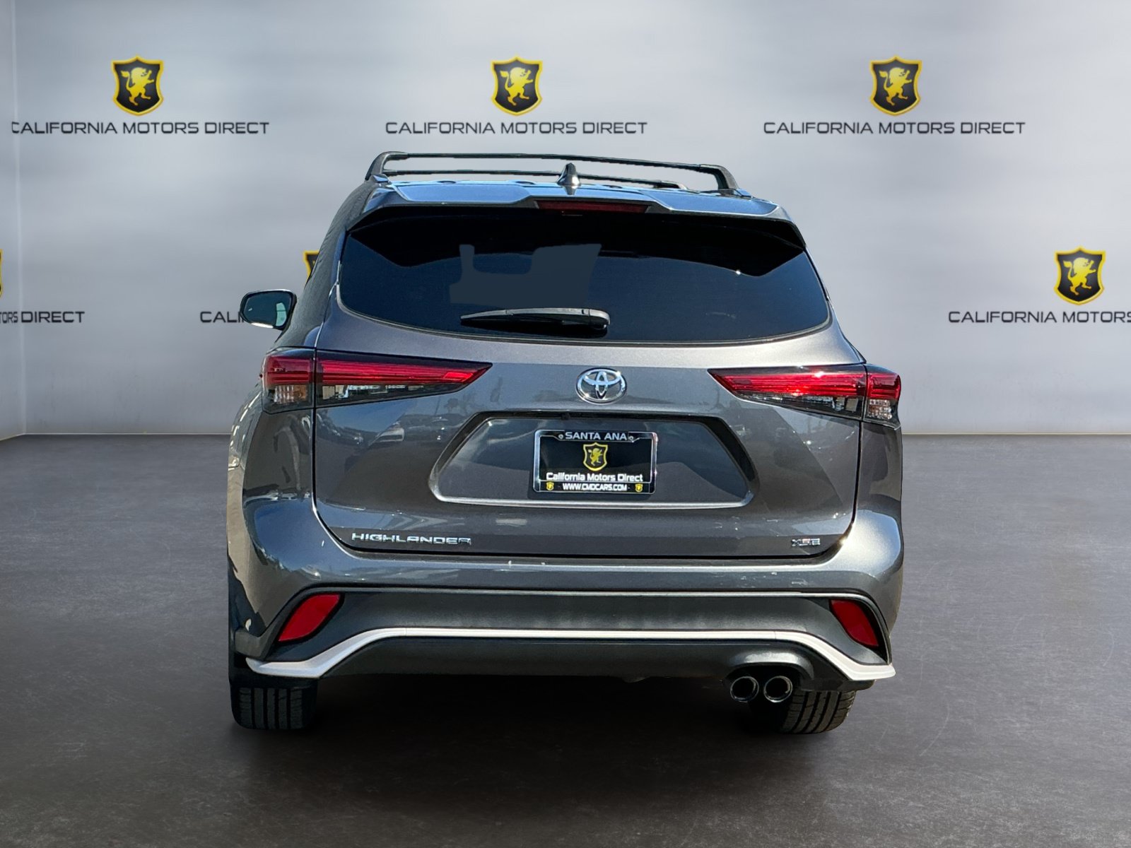 Used 2023 Toyota Highlander XSE FWD image 6