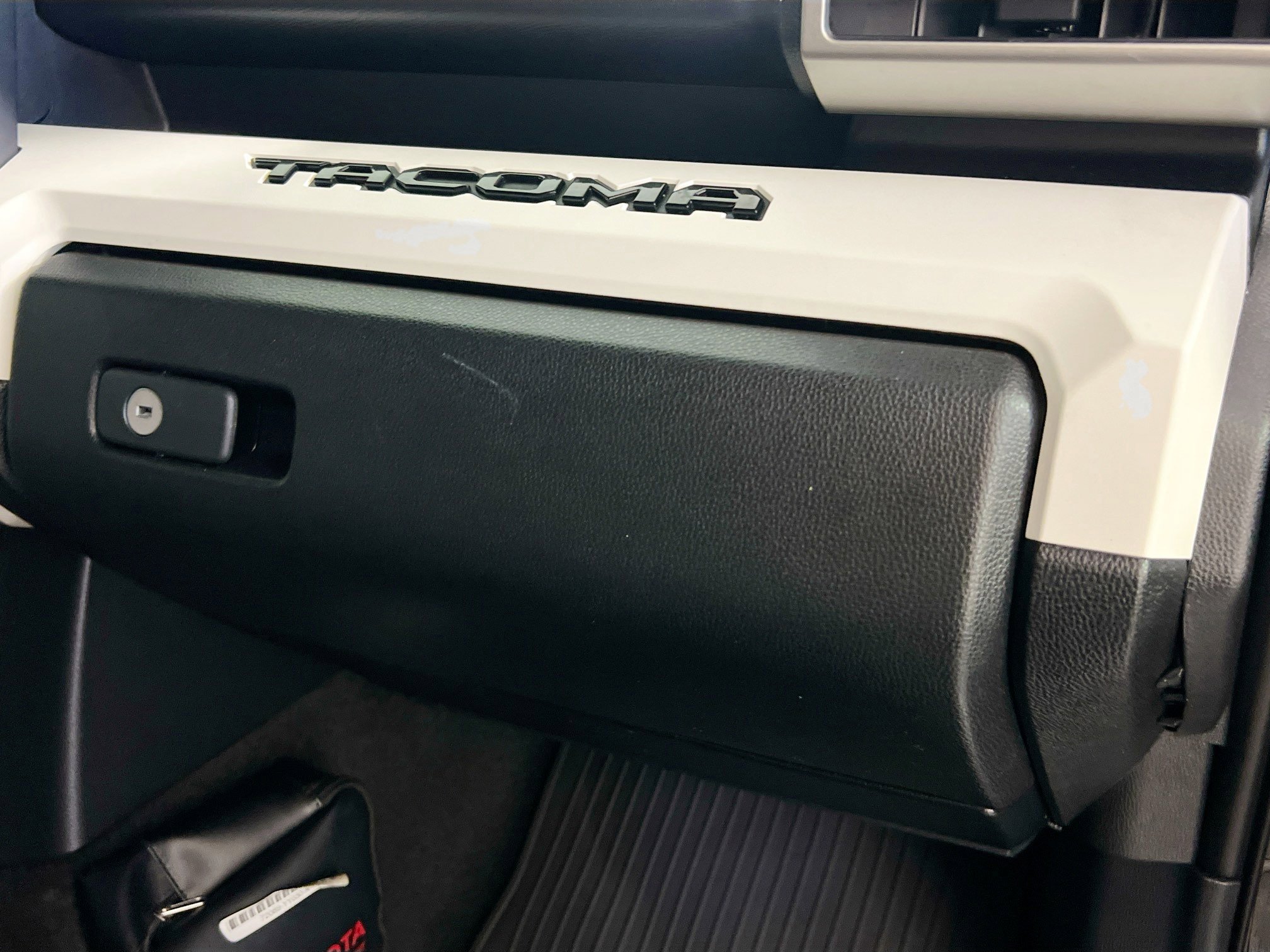 Used 2024 Toyota Tacoma TRD Sport image 35