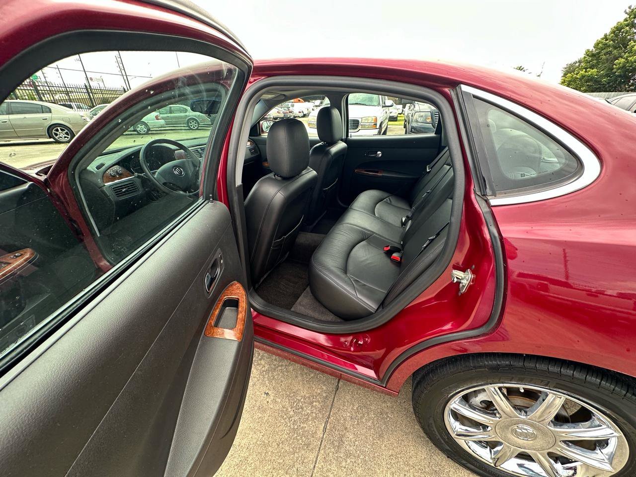 Used 2005 Buick LaCrosse CXS w/ Chrome Appearance Package FWD image 20