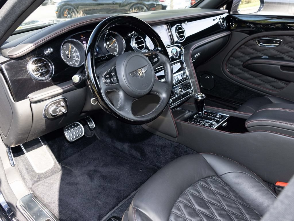 Used 2019 Bentley Mulsanne RWD image 25