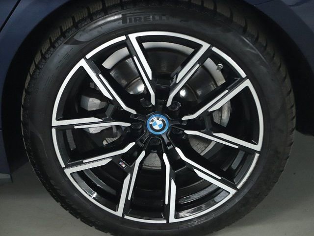 Certified 2023 BMW i4 eDrive40 w/ M Sport Package image 39