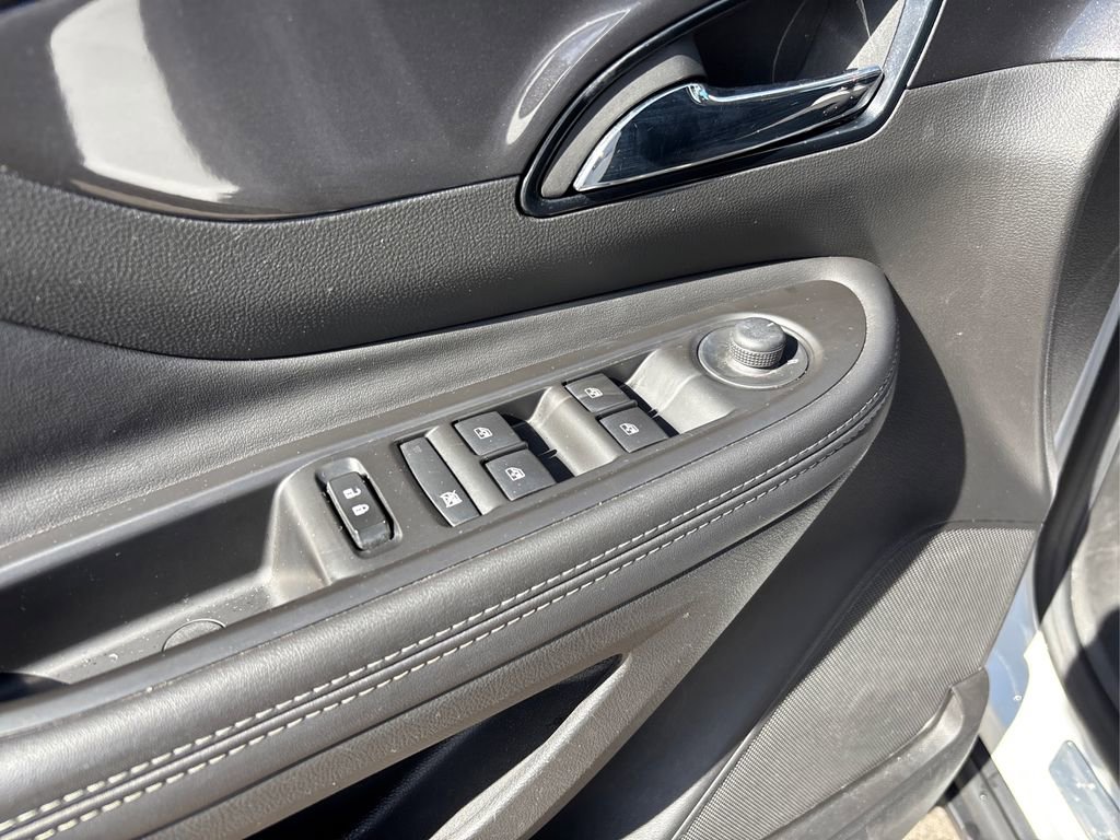 Used 2022 Buick Encore Preferred w/ Safety Package image 31