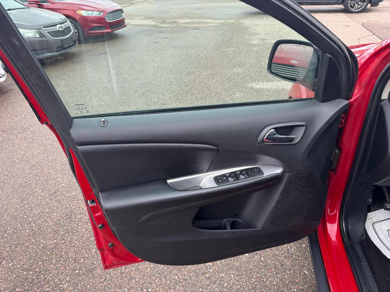 Used 2018 Dodge Journey SE image 14