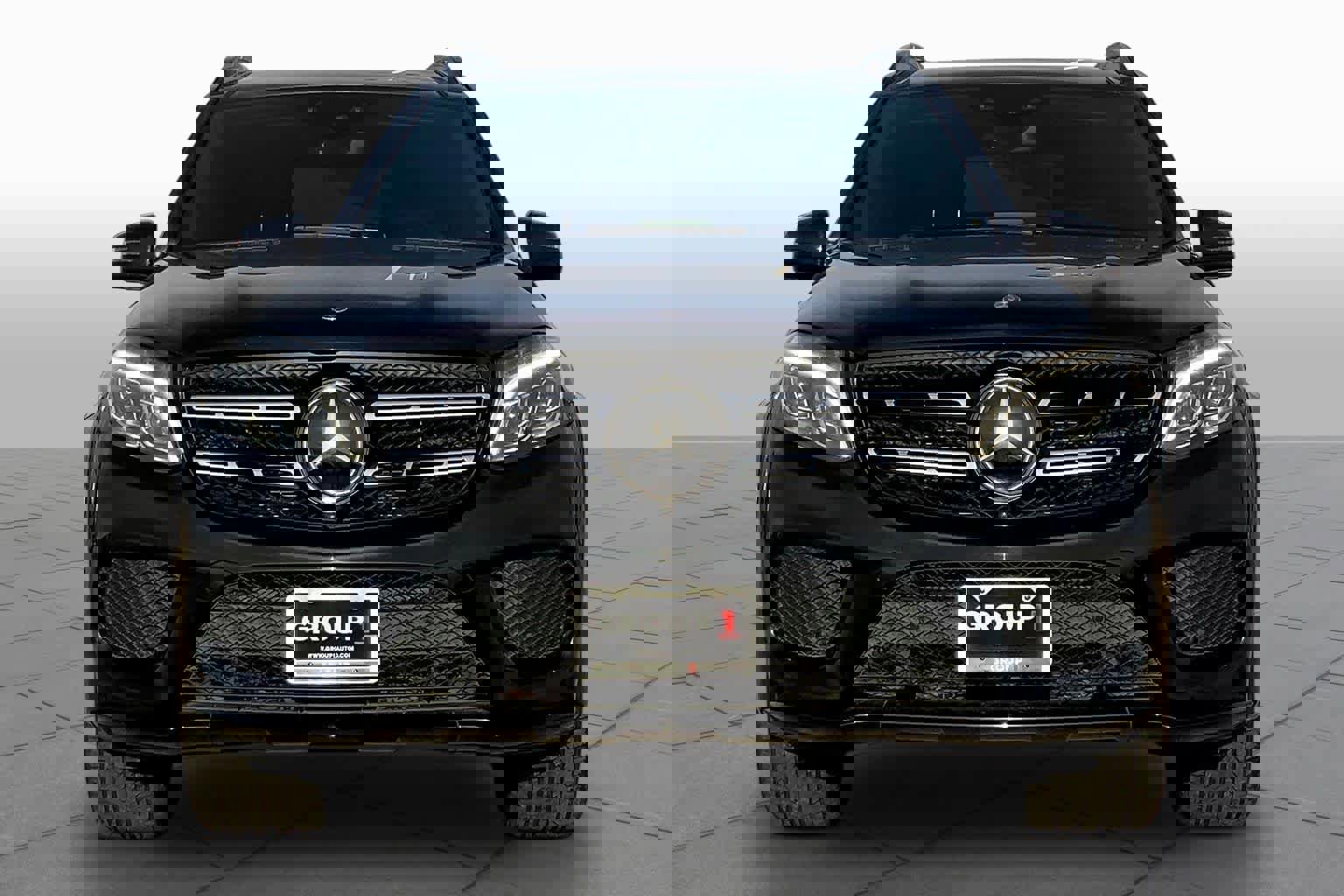 Used 2017 Mercedes-Benz GLS 550 4MATIC image 3