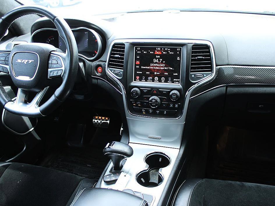 Used 2015 Jeep Grand Cherokee SRT w/ Luxury Group II AWD/4WD image 21