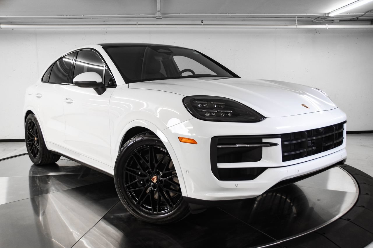 New 2026 Porsche Cayenne Coupe AWD/4WD image 9