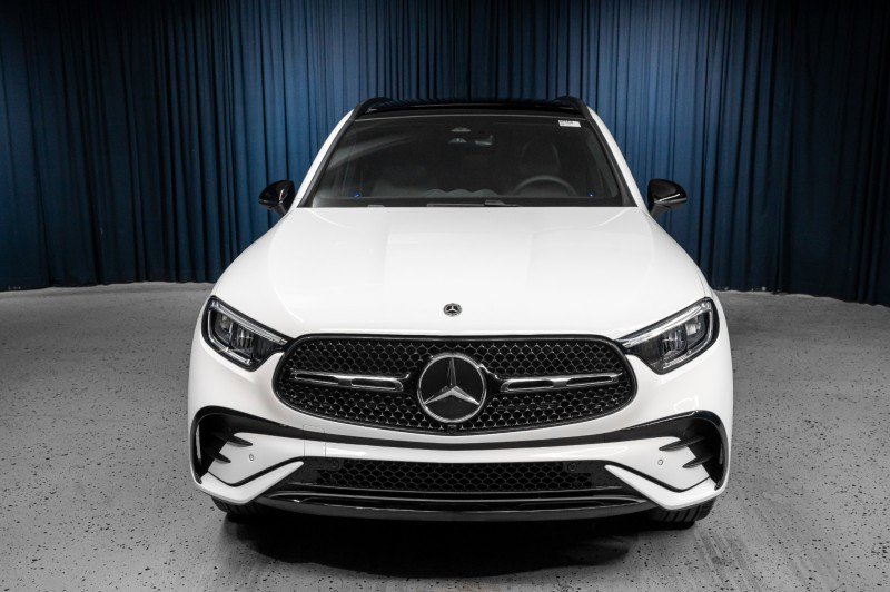 New 2026 Mercedes-Benz GLC 300 4MATIC image 2