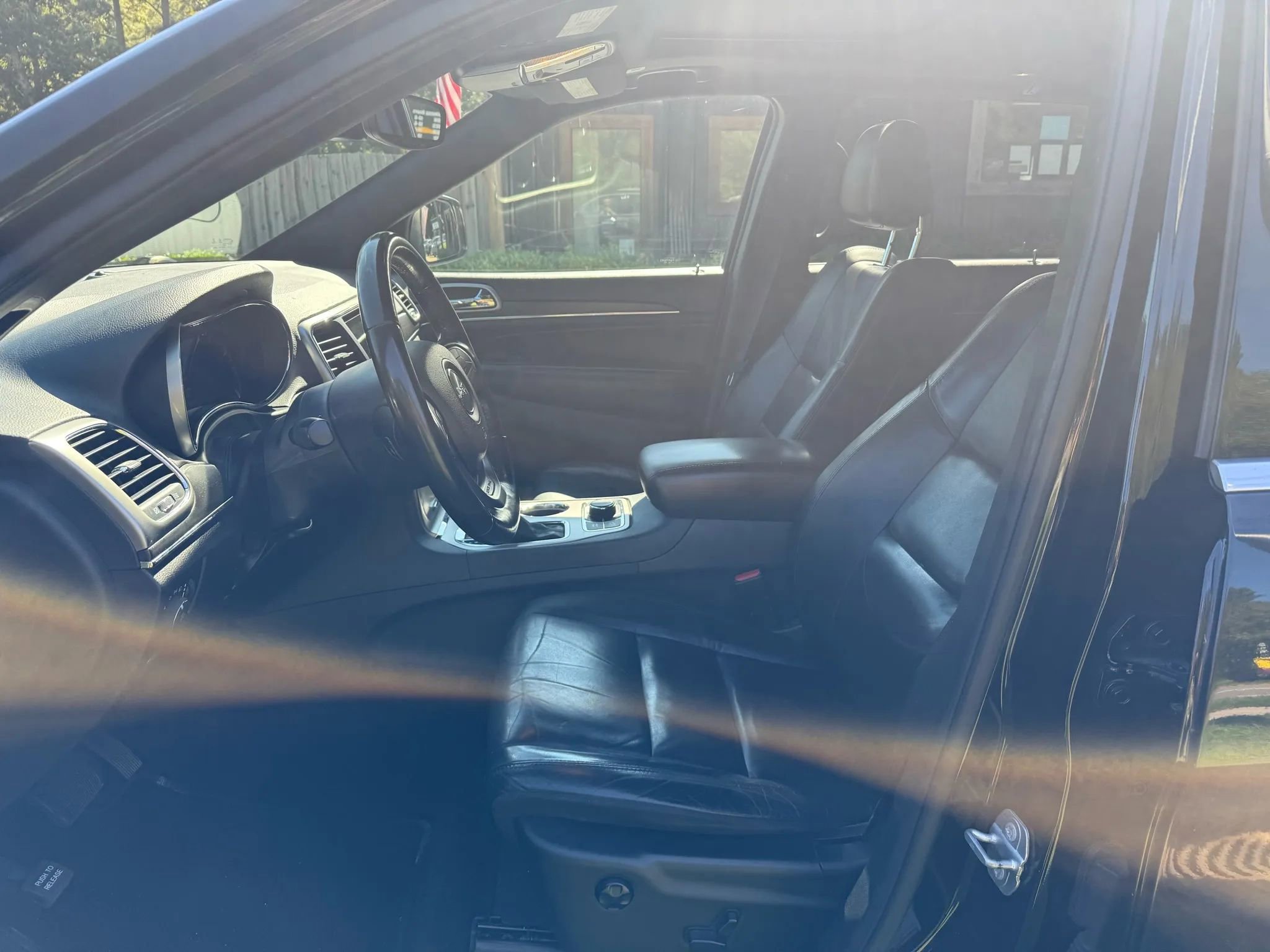 Used 2018 Jeep Grand Cherokee Limited image 6