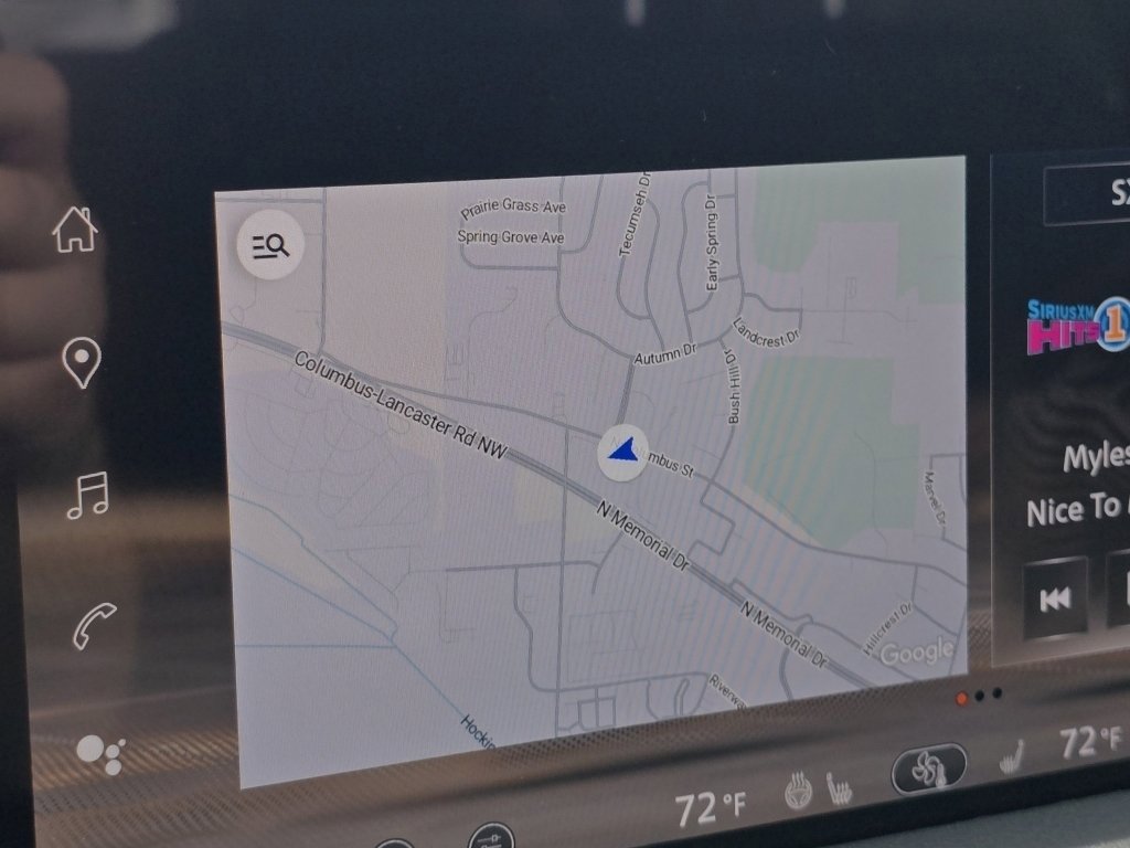 New 2025 Nissan Armada SL w/ Captain's Chari Seat Package image 3