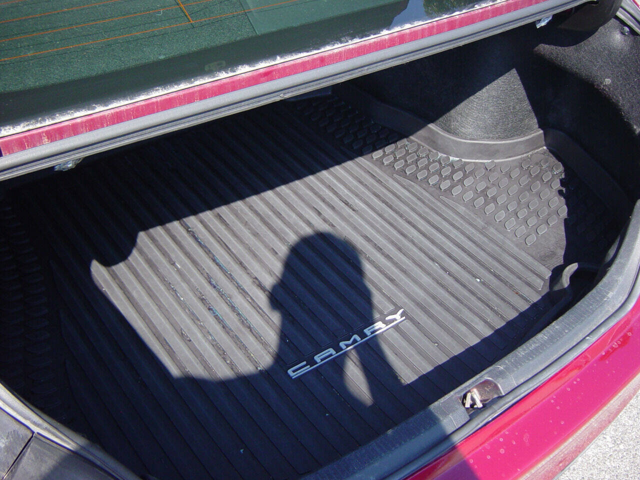 Used 2018 Toyota Camry L image 11