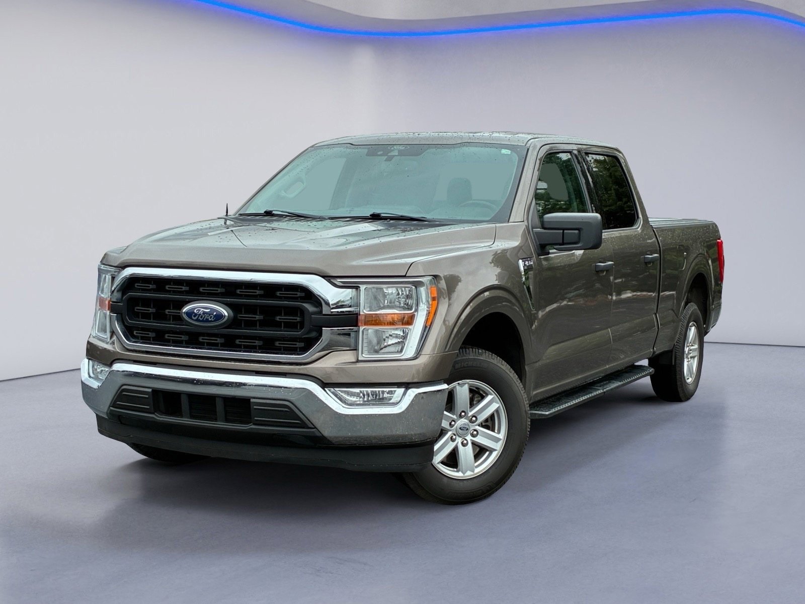 Used 2022 Ford F150 XLT w/ Equipment Group 301A Mid RWD image 2