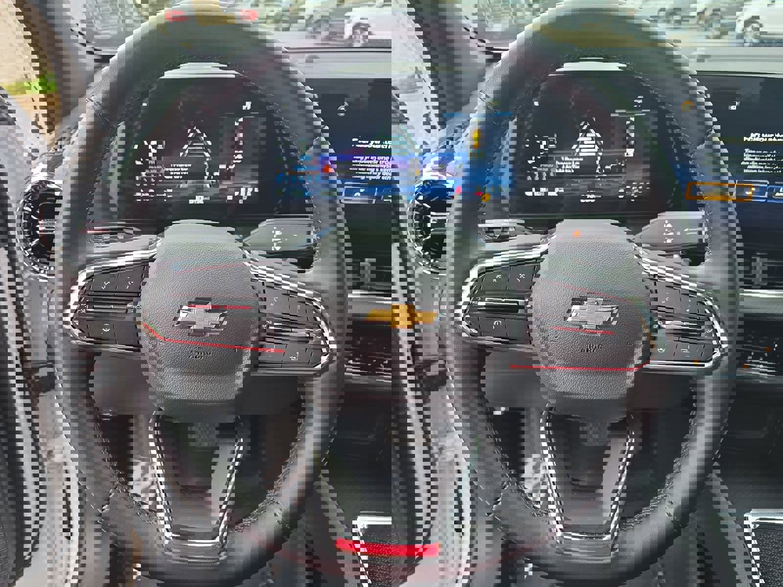 Used 2025 Chevrolet Equinox LT image 17