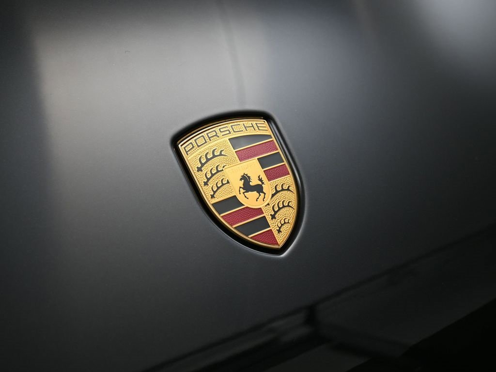 New 2026 Porsche Macan GTS image 13