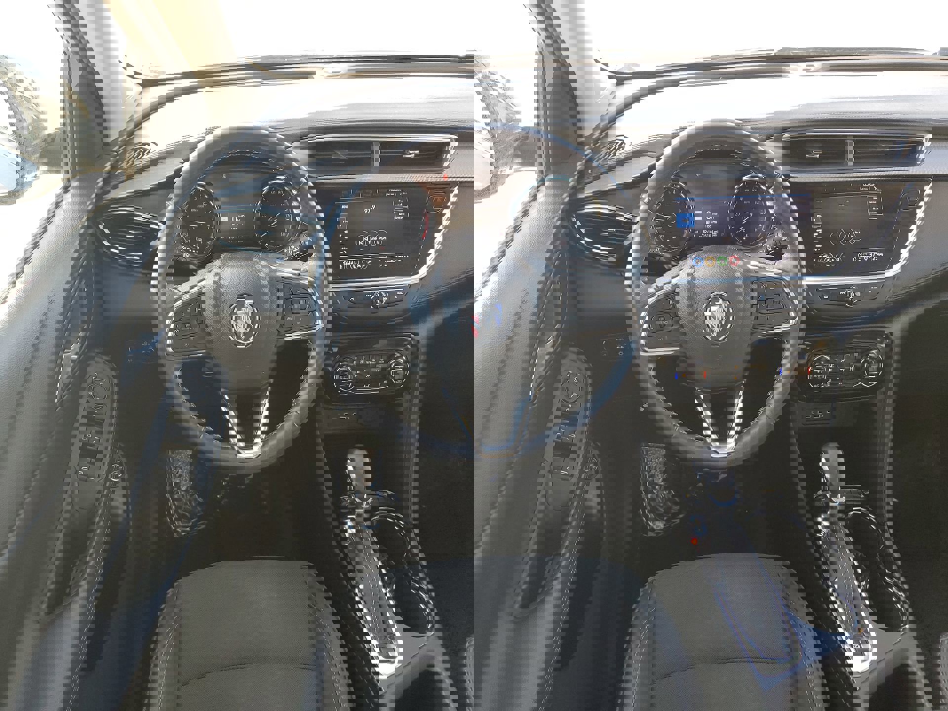 Used 2020 Buick Encore GX Select w/ Experience Buick Package image 18