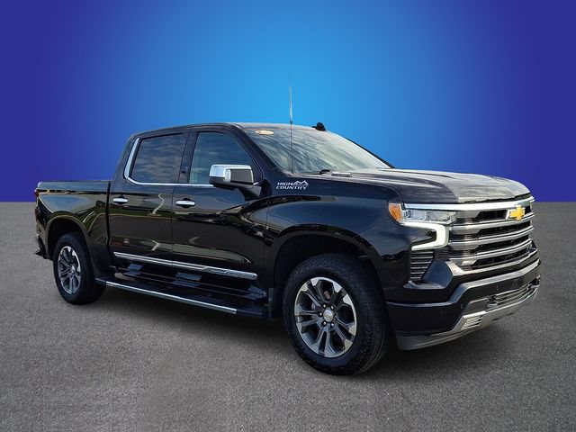 Used 2024 Chevrolet Silverado 1500 High Country w/ Technology Package AWD/4WD image 3