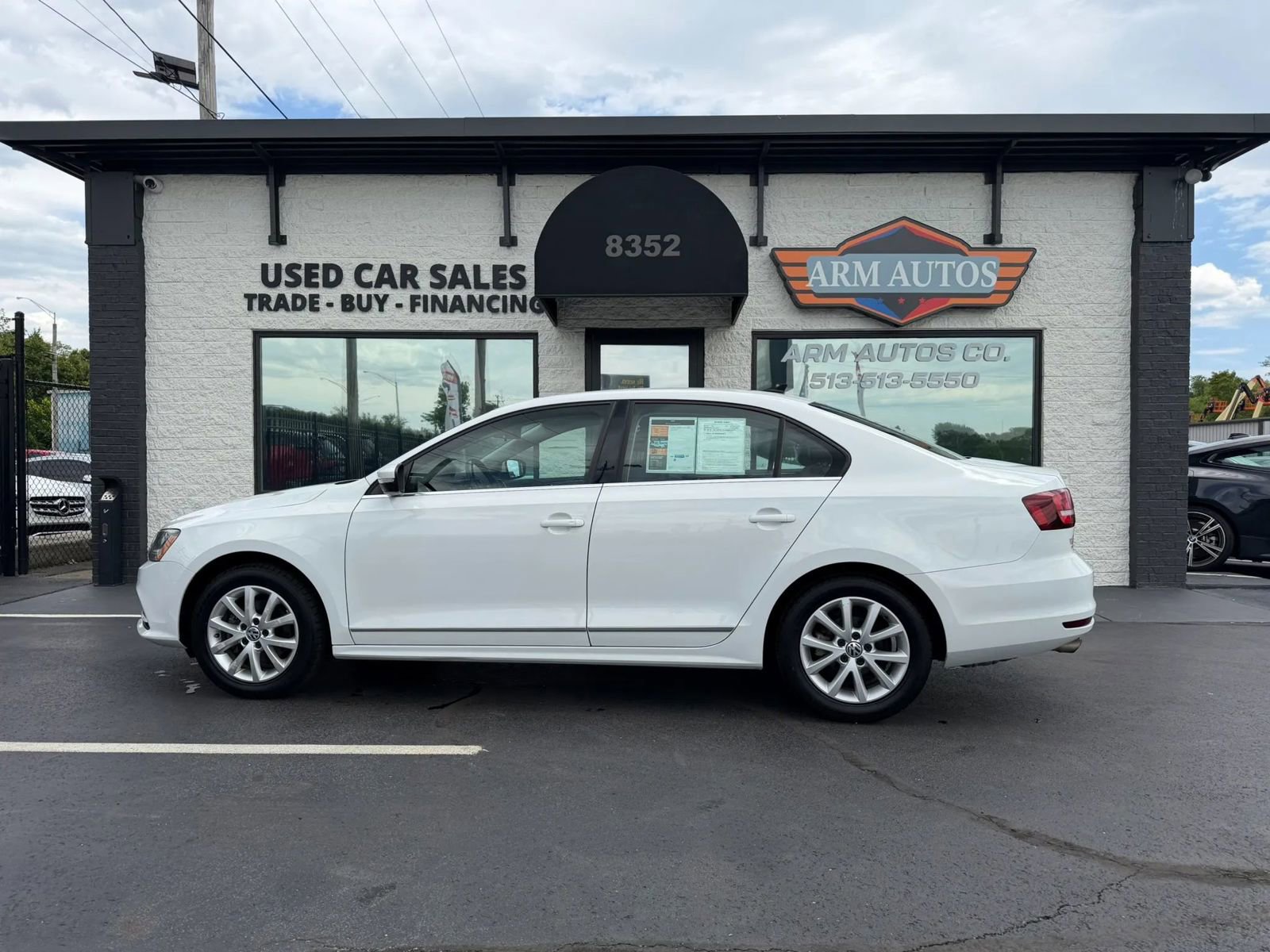 Used 2017 Volkswagen Jetta SEL FWD image 6