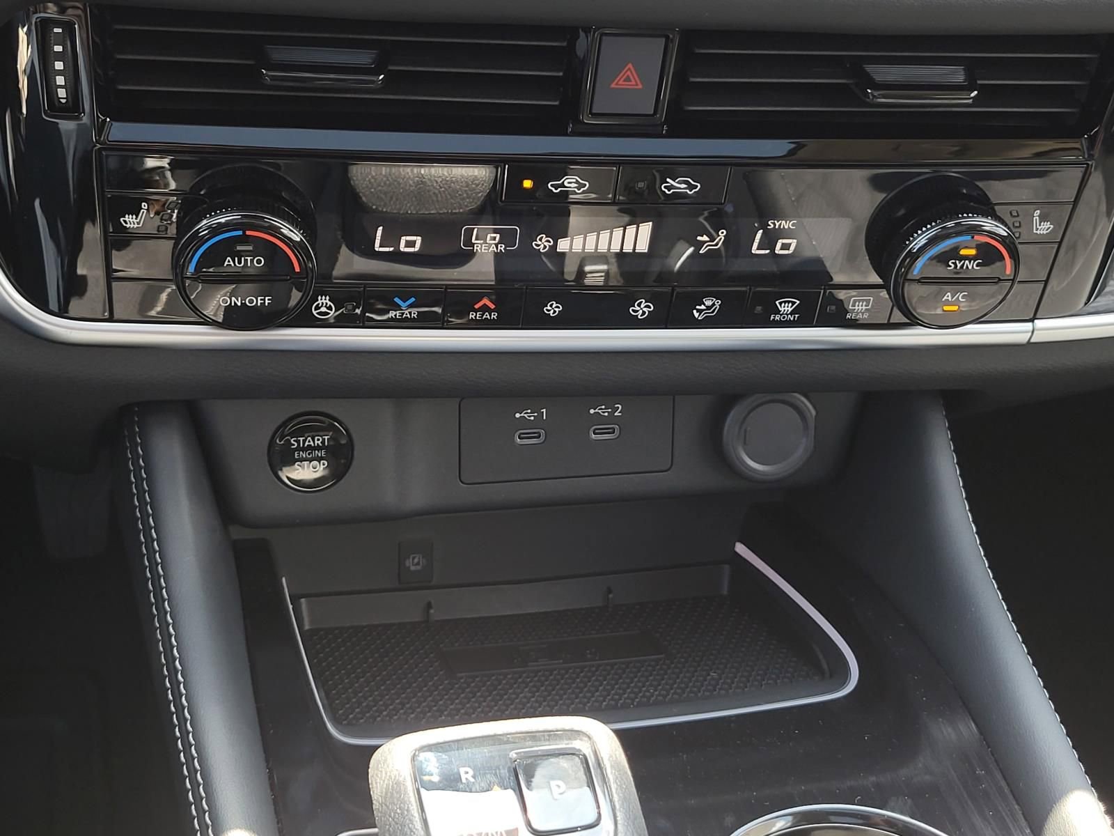 New 2026 Nissan Rogue Platinum AWD/4WD image 24