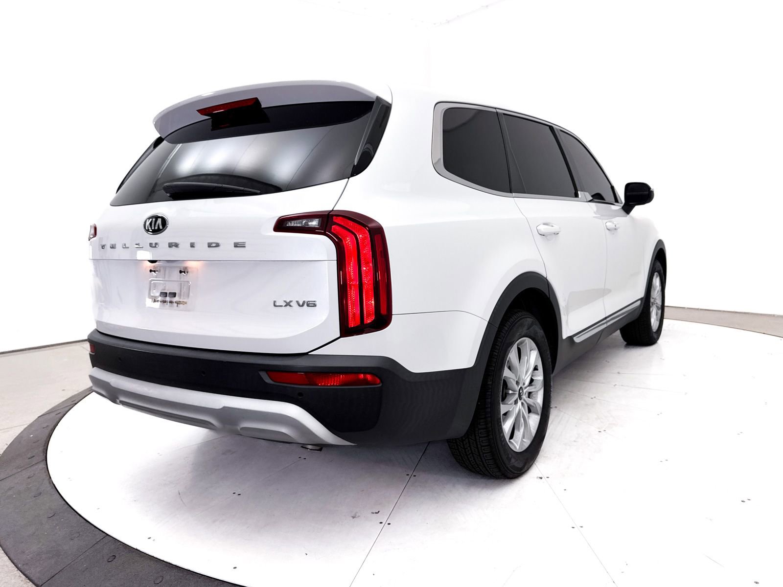 Used 2021 Kia Telluride LX FWD image 17