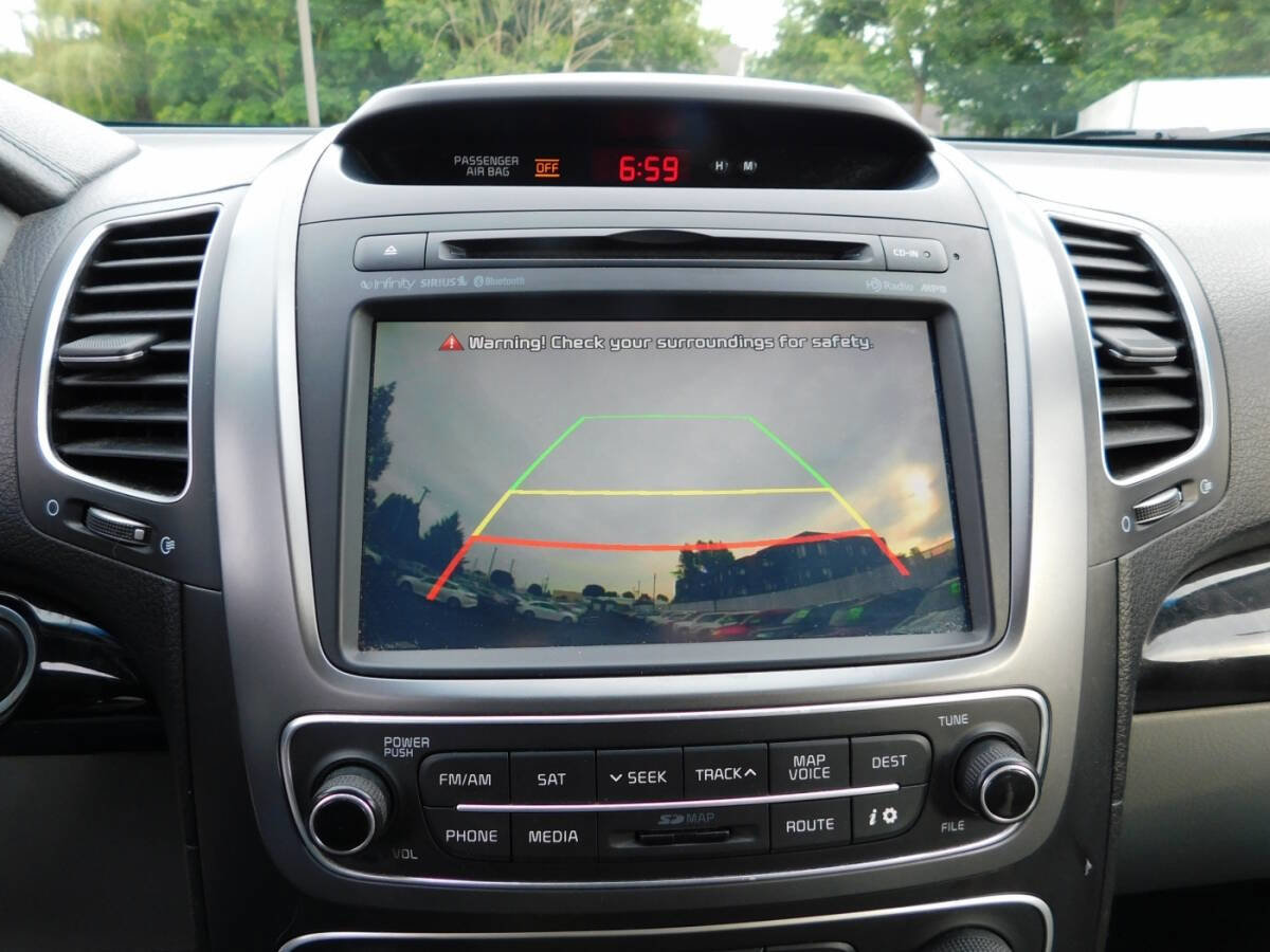 Used 2014 Kia Sorento SX w/ 3rd Row Package image 15
