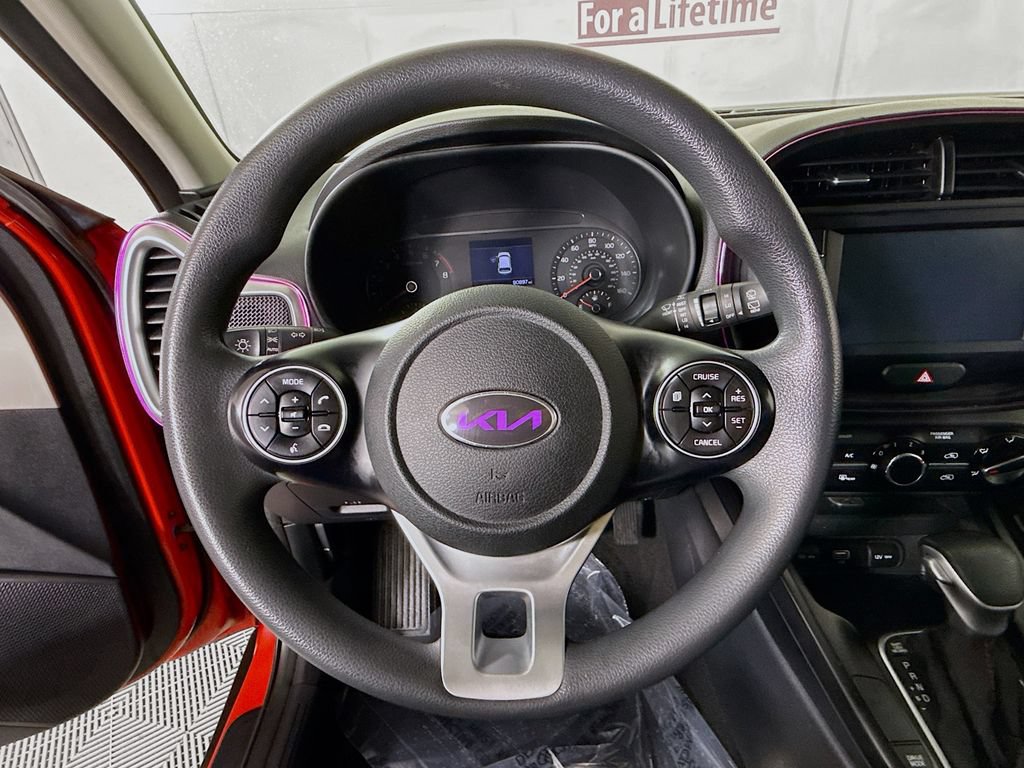 Used 2020 Kia Soul LX FWD image 18