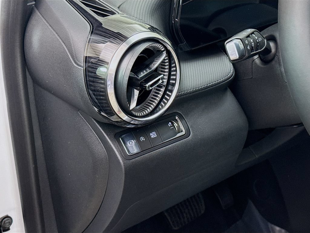 New 2026 Chevrolet Equinox LT FWD image 10