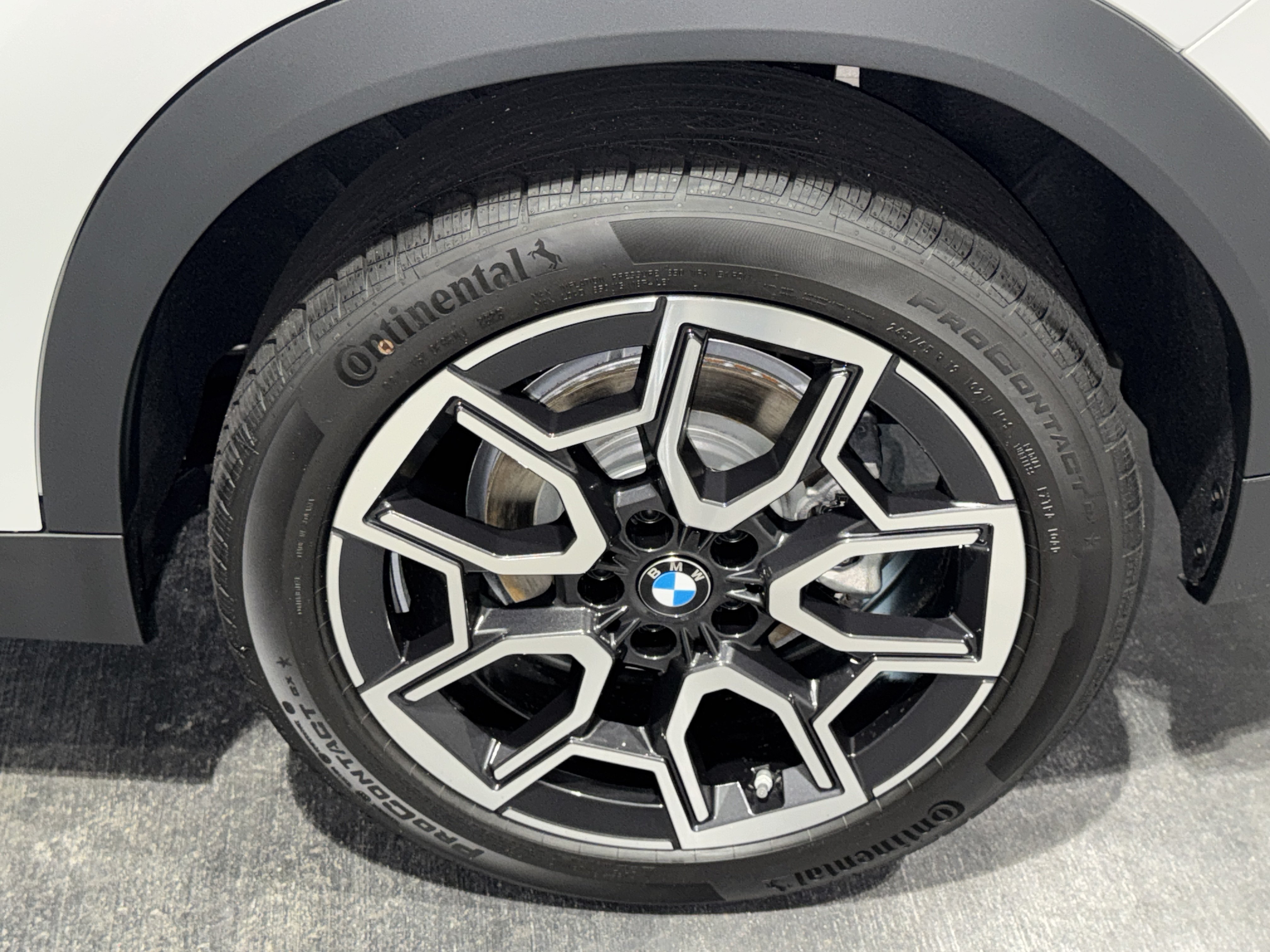 New 2027 BMW X2 xDrive28i AWD/4WD image 25