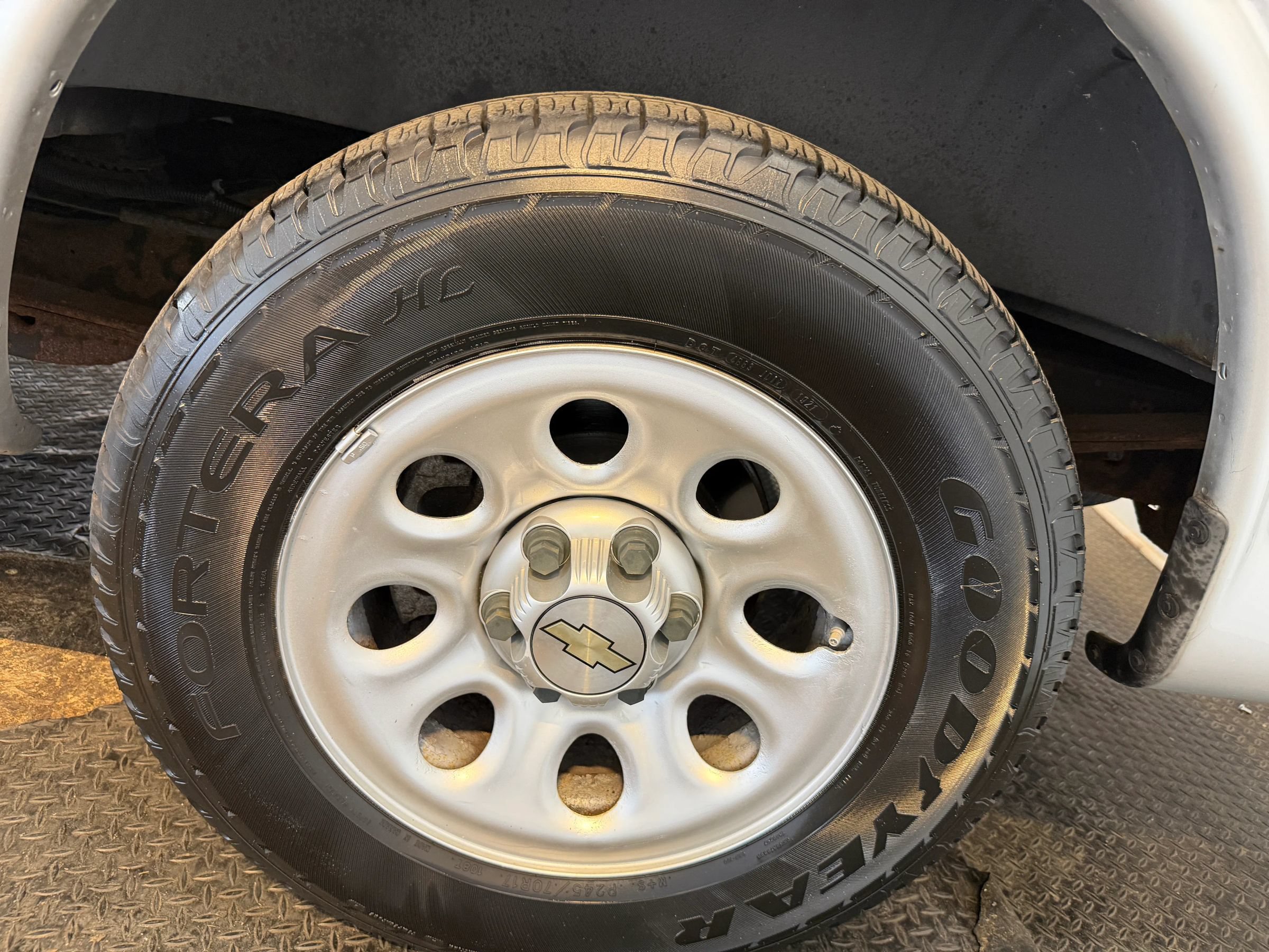 Used 2012 Chevrolet Express 1500 AWD w/ Power Package image 28