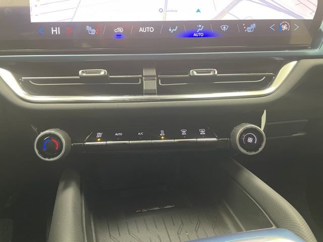 New 2026 Chevrolet Equinox EV LT image 6