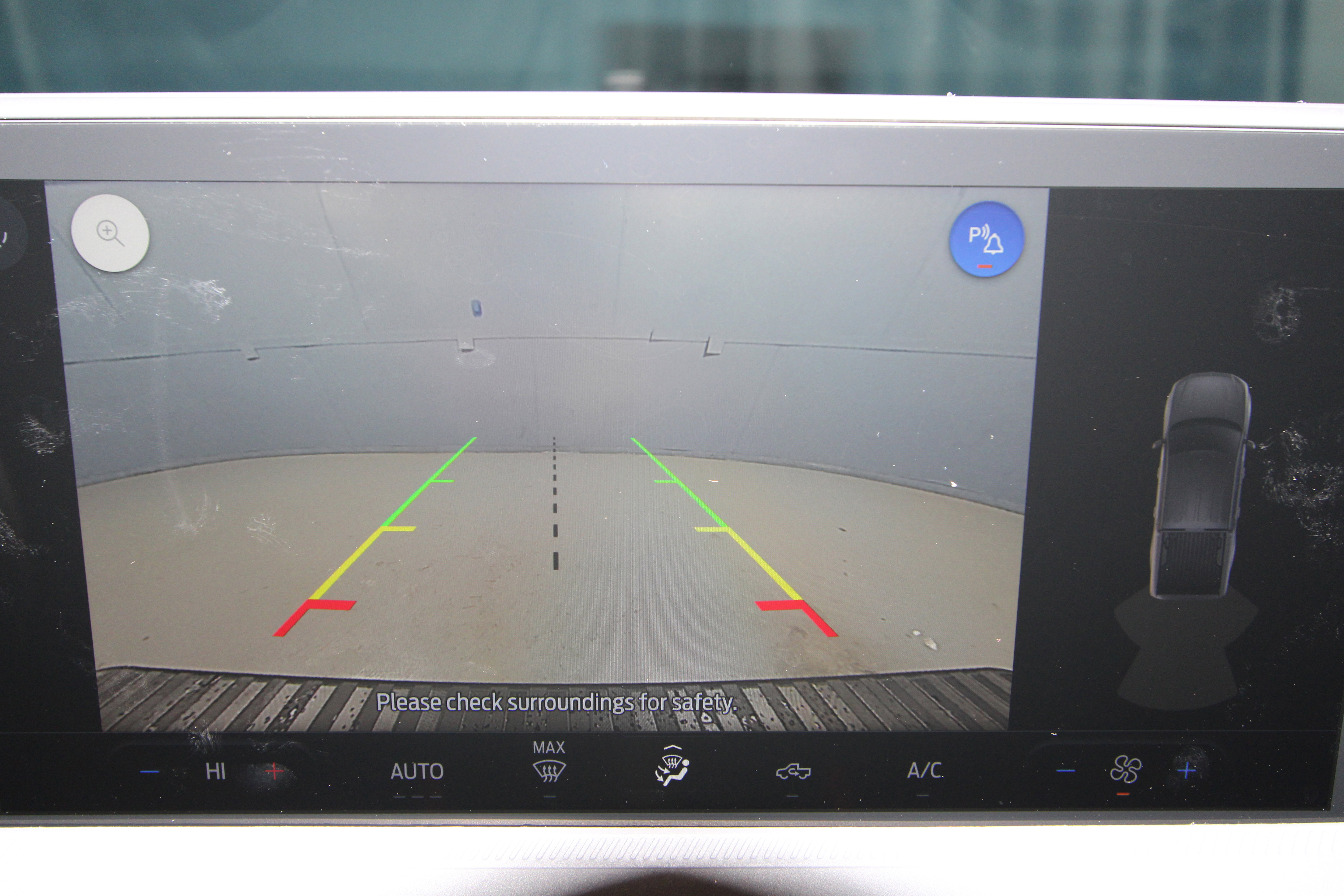 New 2025 Ford Maverick XL image 12