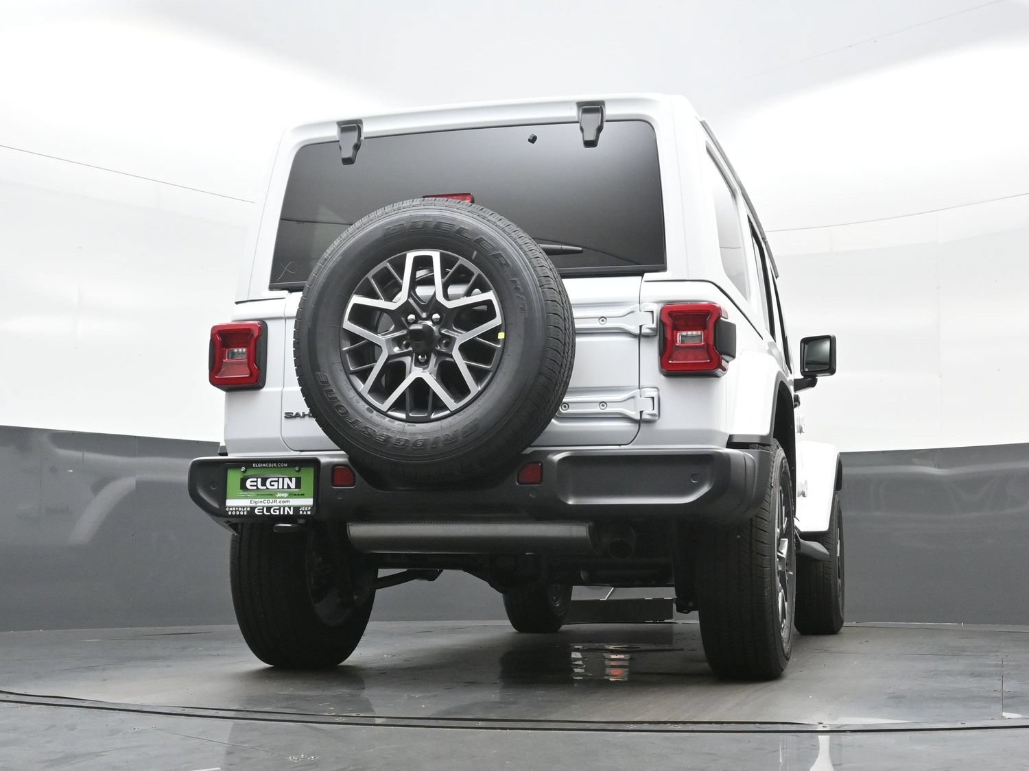 New 2026 Jeep Wrangler Unlimited Sahara AWD/4WD image 17