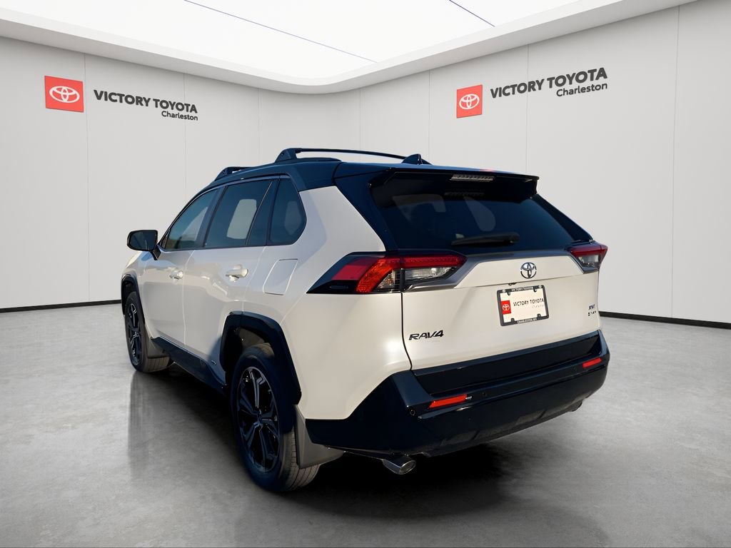 New 2025 Toyota RAV4 XSE image 4