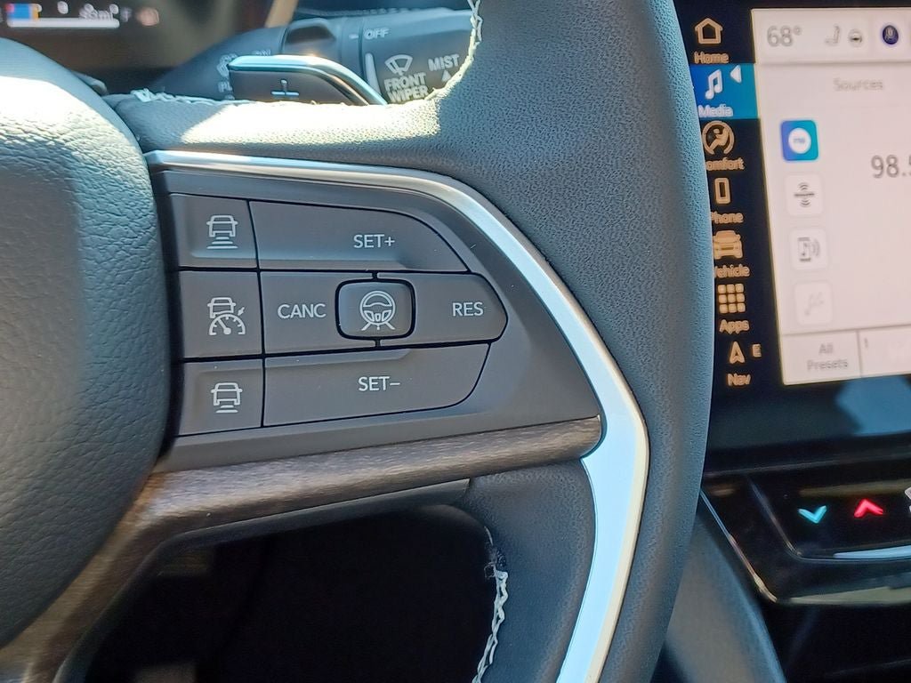 New 2026 Jeep Grand Cherokee L 4WD image 16