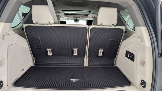 Used 2024 Cadillac Escalade Sport Platinum w/ LPO, ONYX Package AWD/4WD image 16