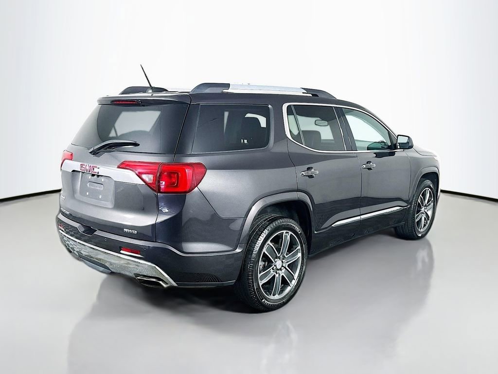 Used 2017 GMC Acadia Denali w/ Technology Package image 7
