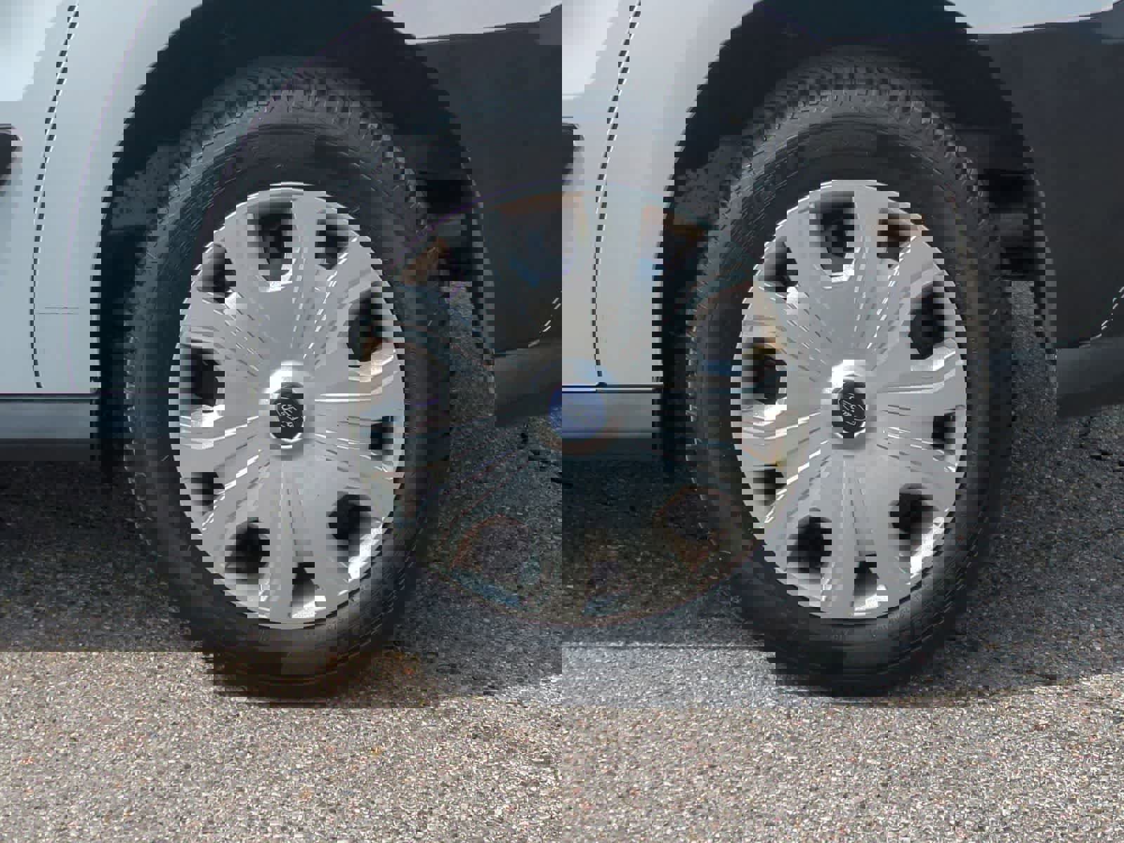 Used 2020 Ford Transit Connect XL image 14