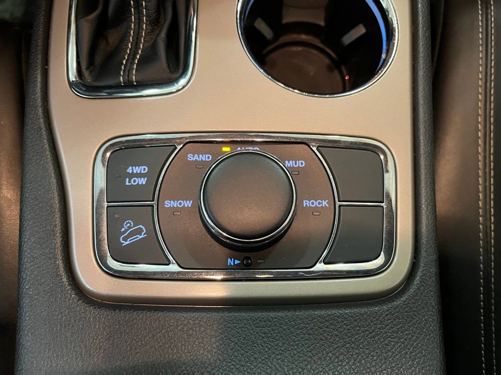 Used 2017 Jeep Grand Cherokee Limited w/ Trailer Tow Group IV image 14