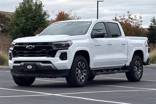 Used 2024 Chevrolet Colorado Z71 w/ Advanced Trailering Package image 10