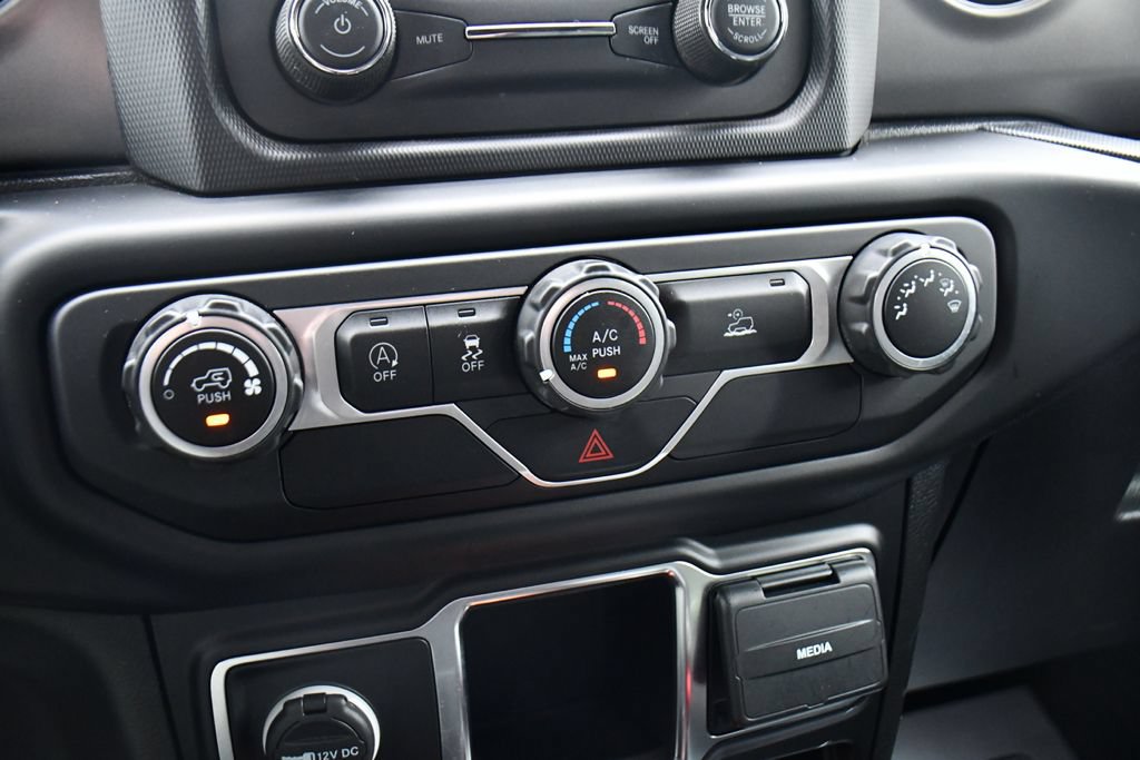 Used 2021 Jeep Wrangler Sport AWD/4WD image 25