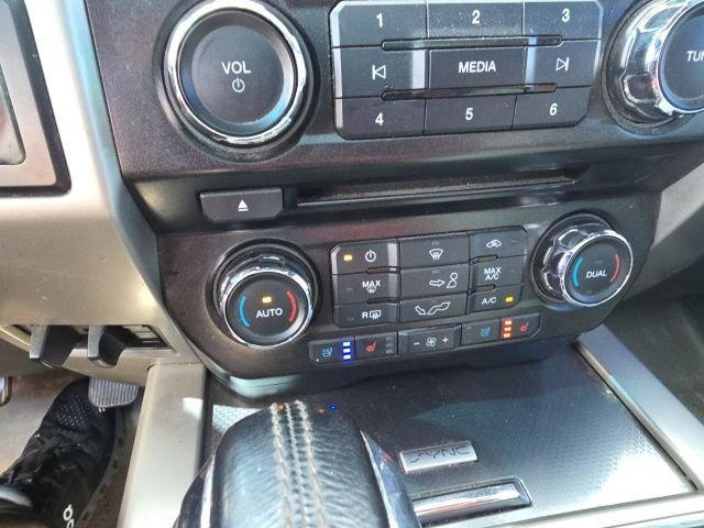 Used 2015 Ford F150 Lariat image 10