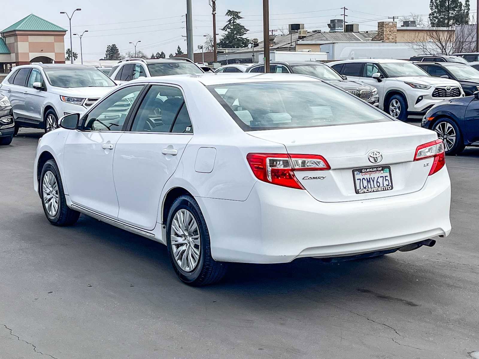 Used 2013 Toyota Camry SE image 2