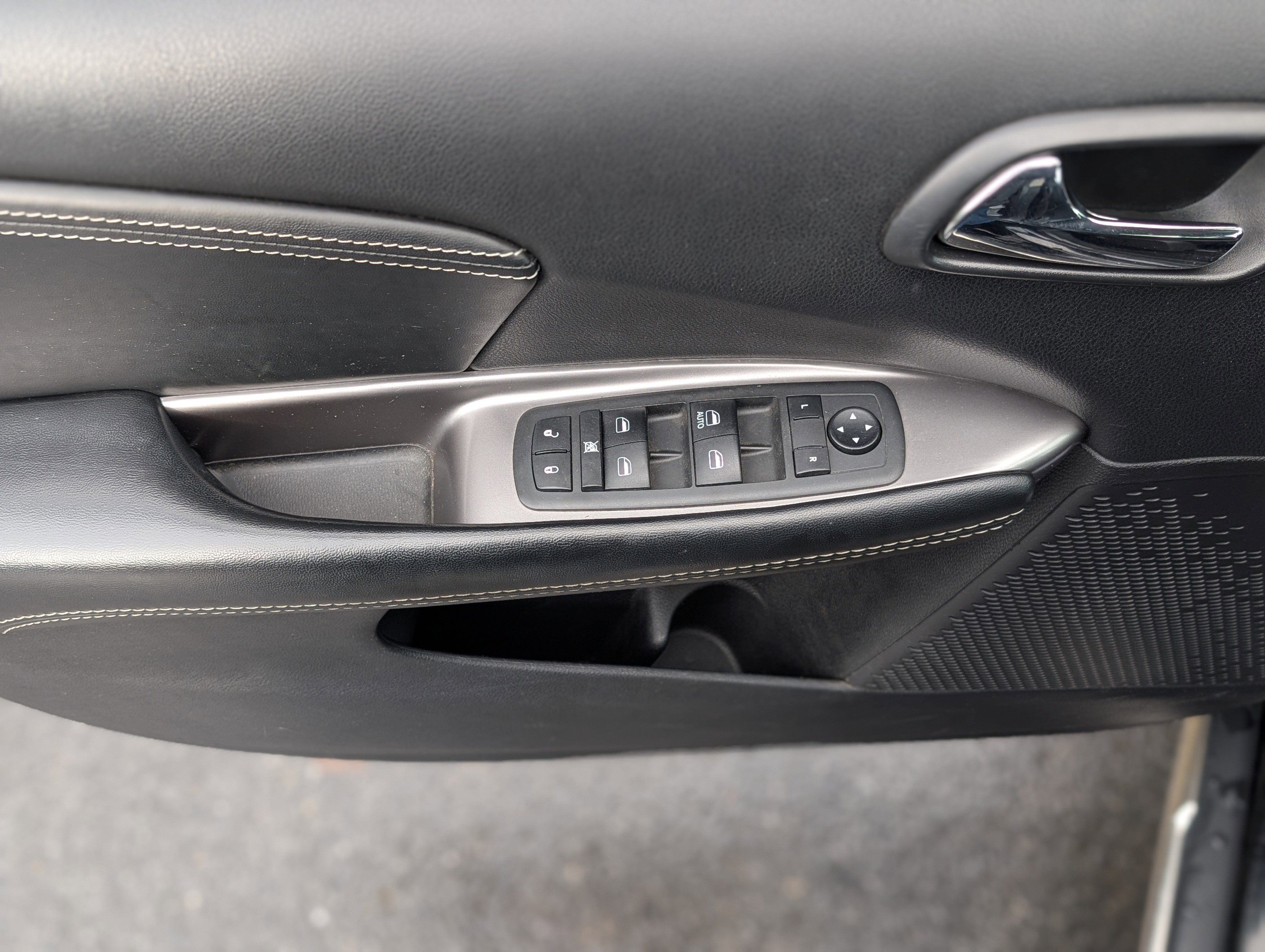 Used 2019 Dodge Journey Crossroad image 27